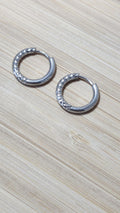 Créoles demi martelées / lisse argentées 12 mm