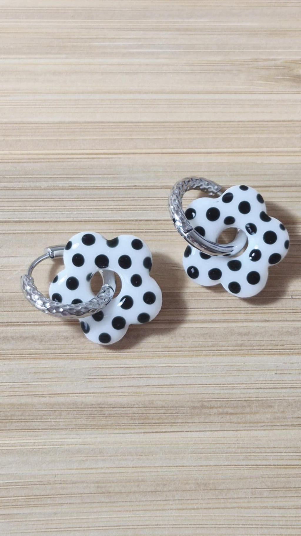 Pampilles fleurs à pois