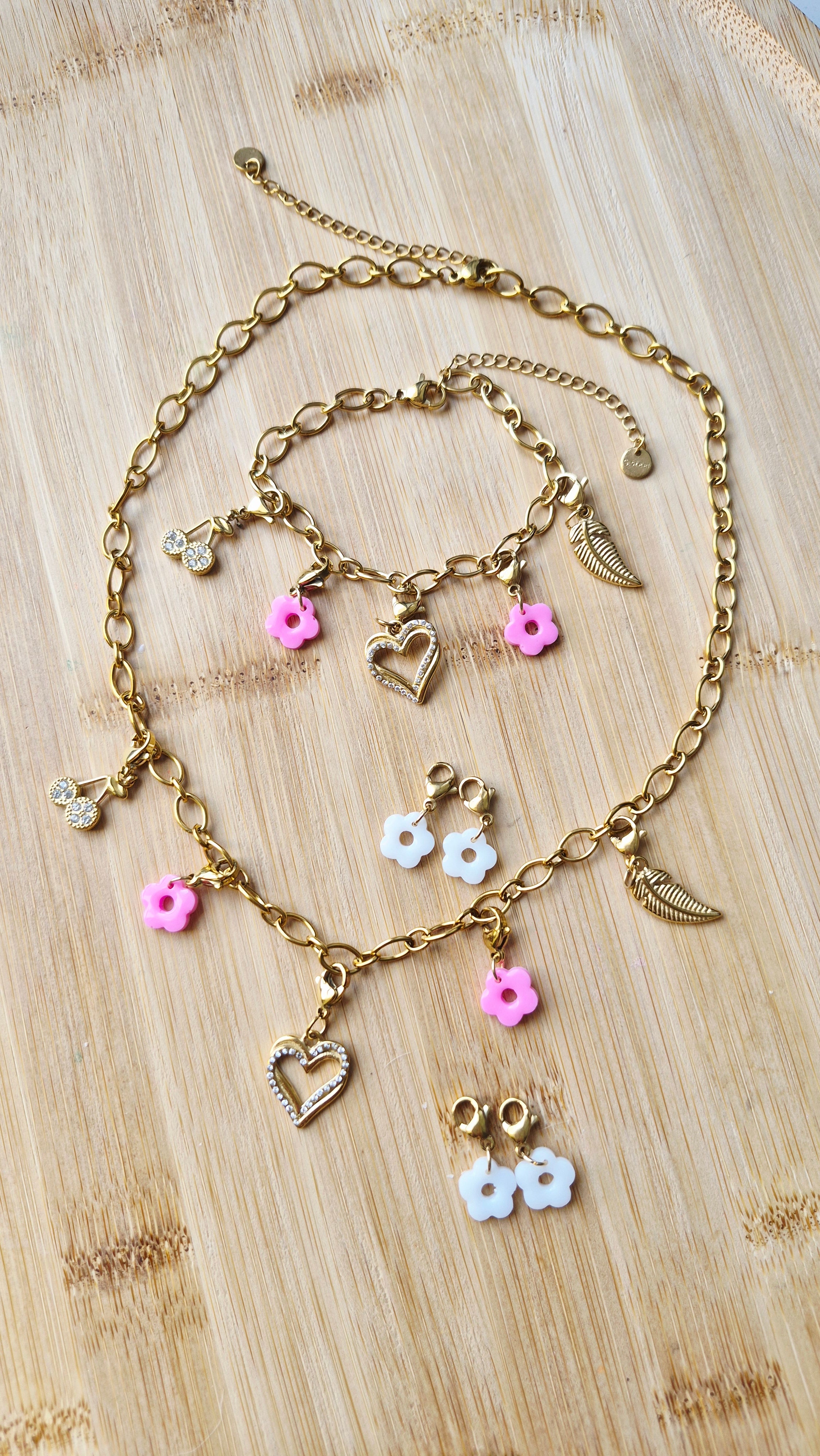 Collier charms collection pastel