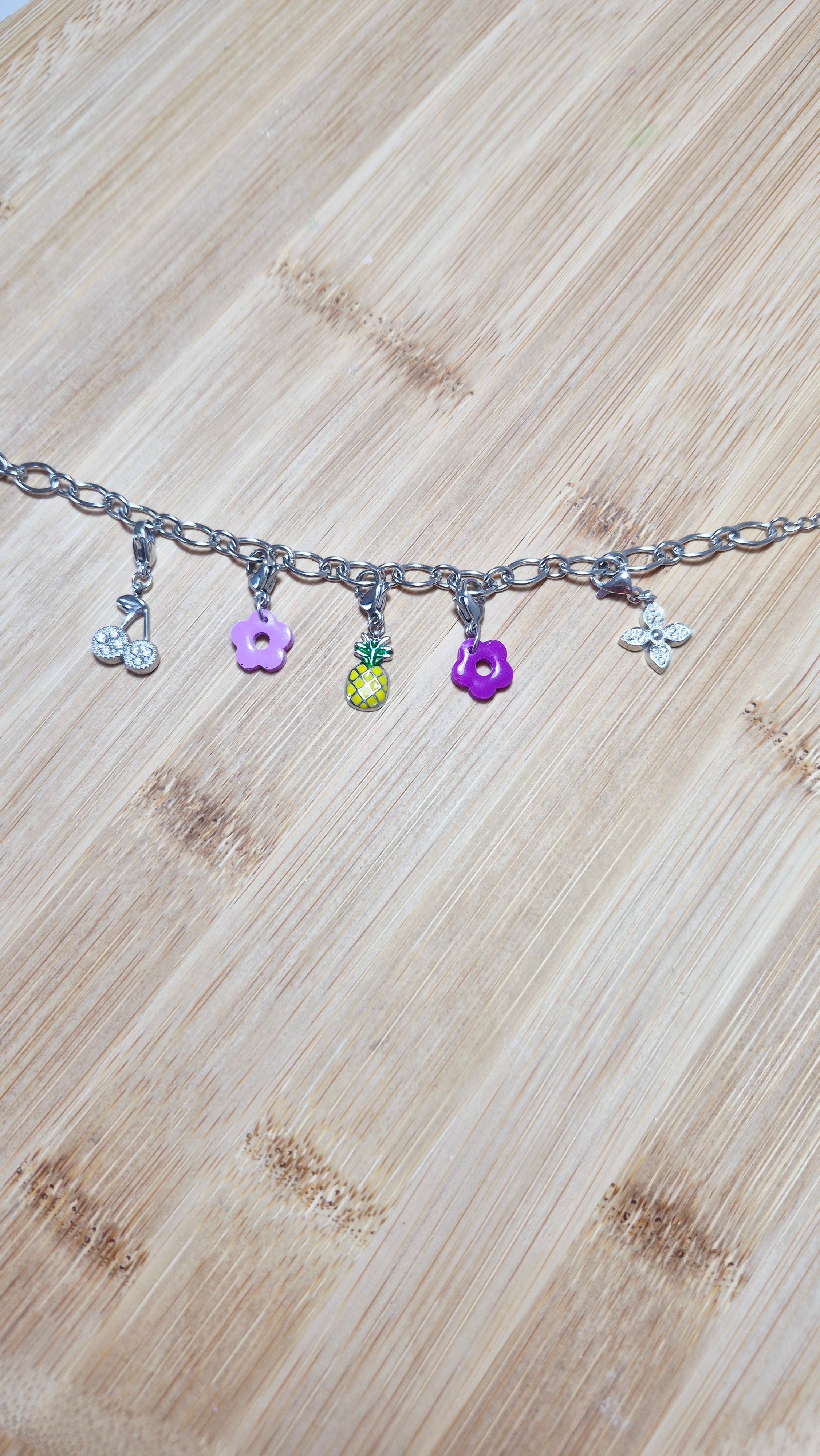 Bracelet argenté charms violets