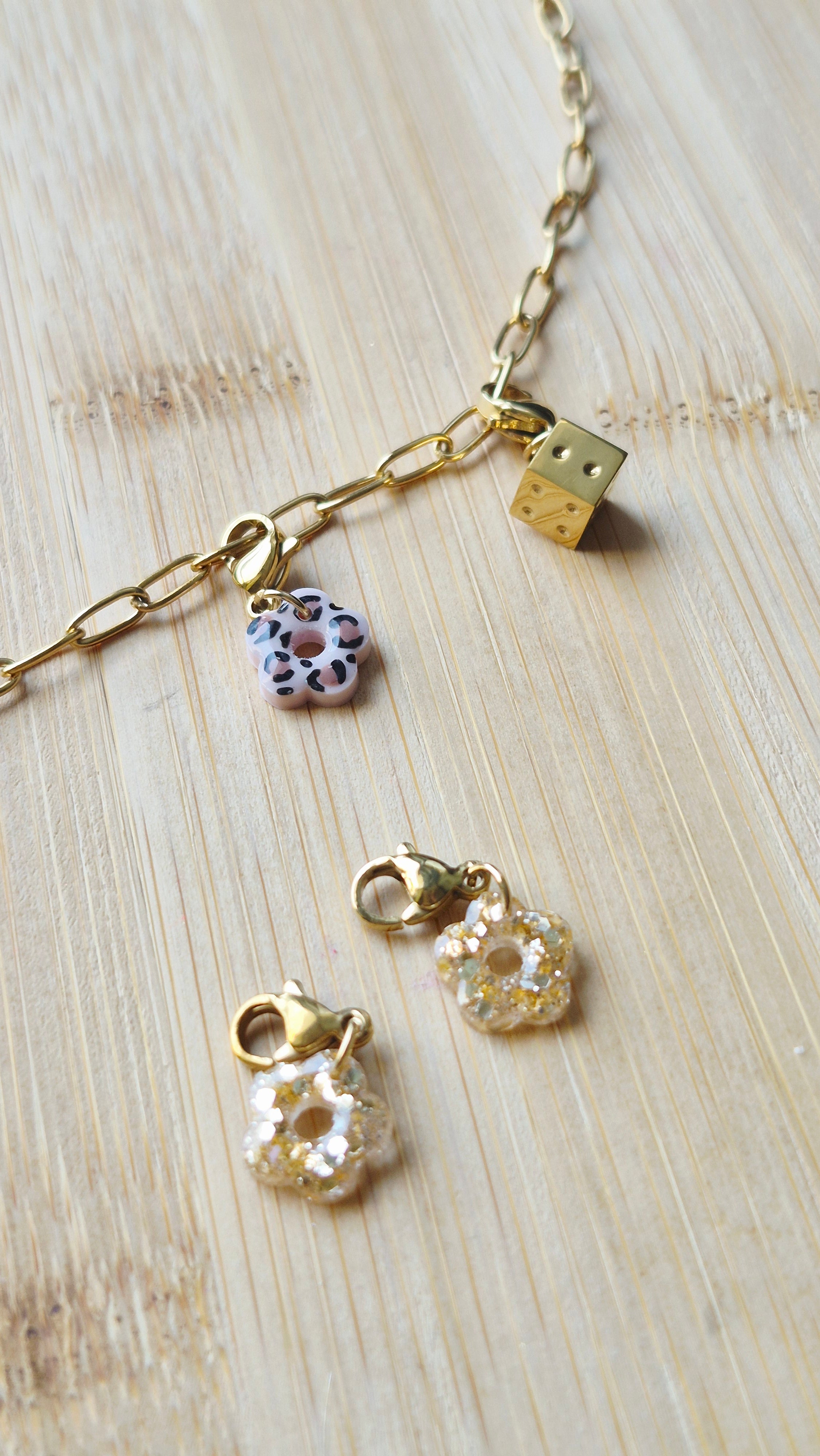 Collier charms collection féline