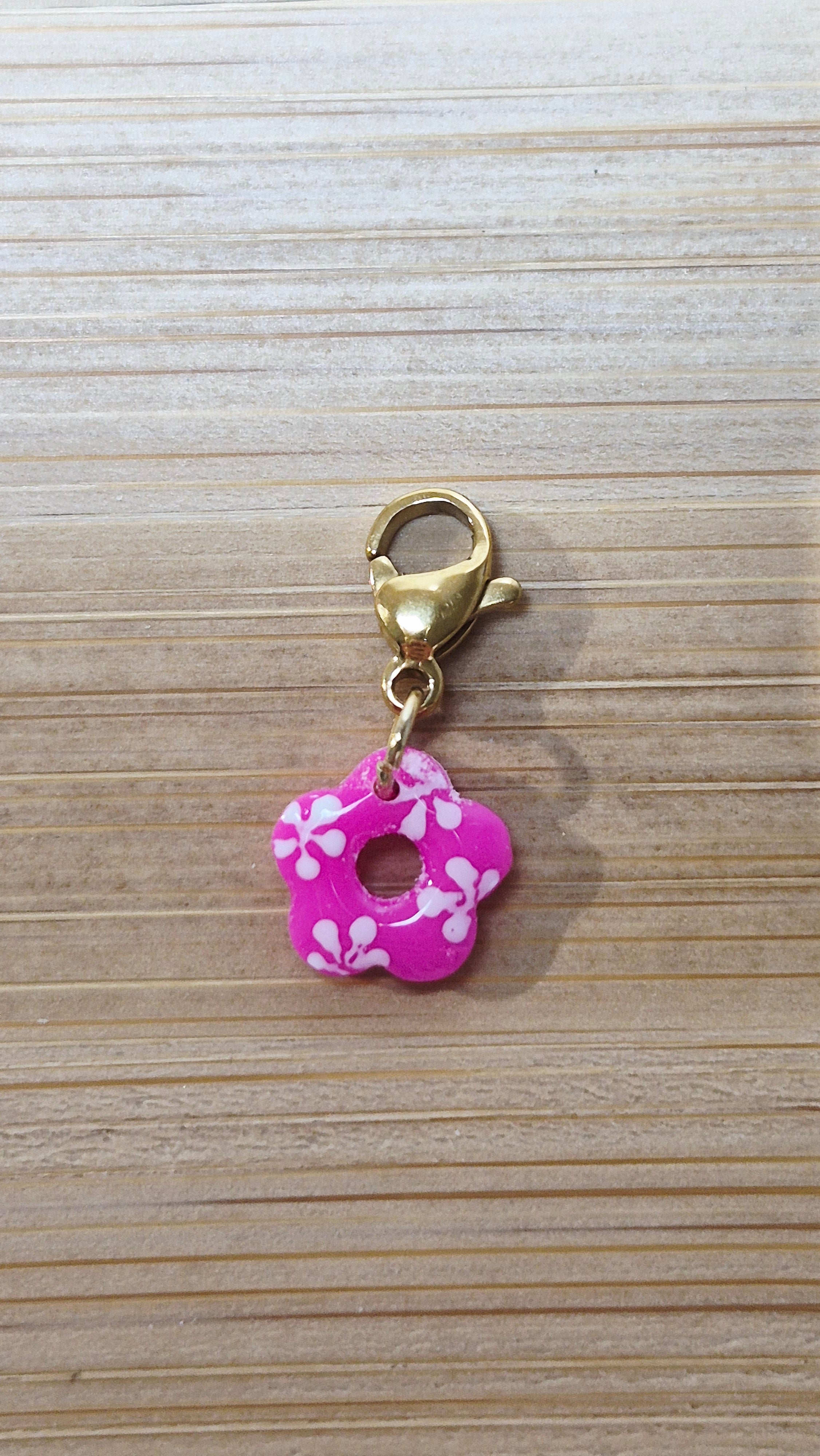 Fleur fushia motifs fleuri