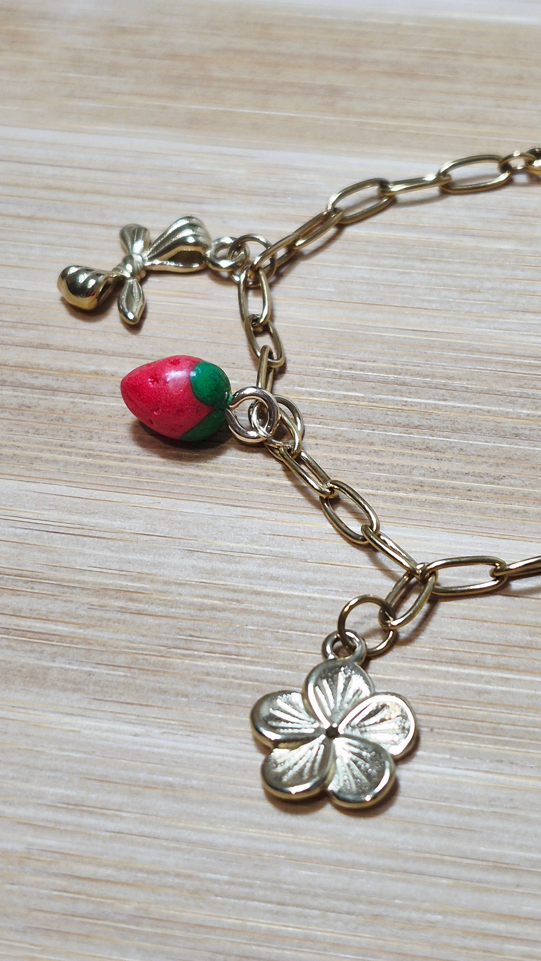 Bracelet charms fruits