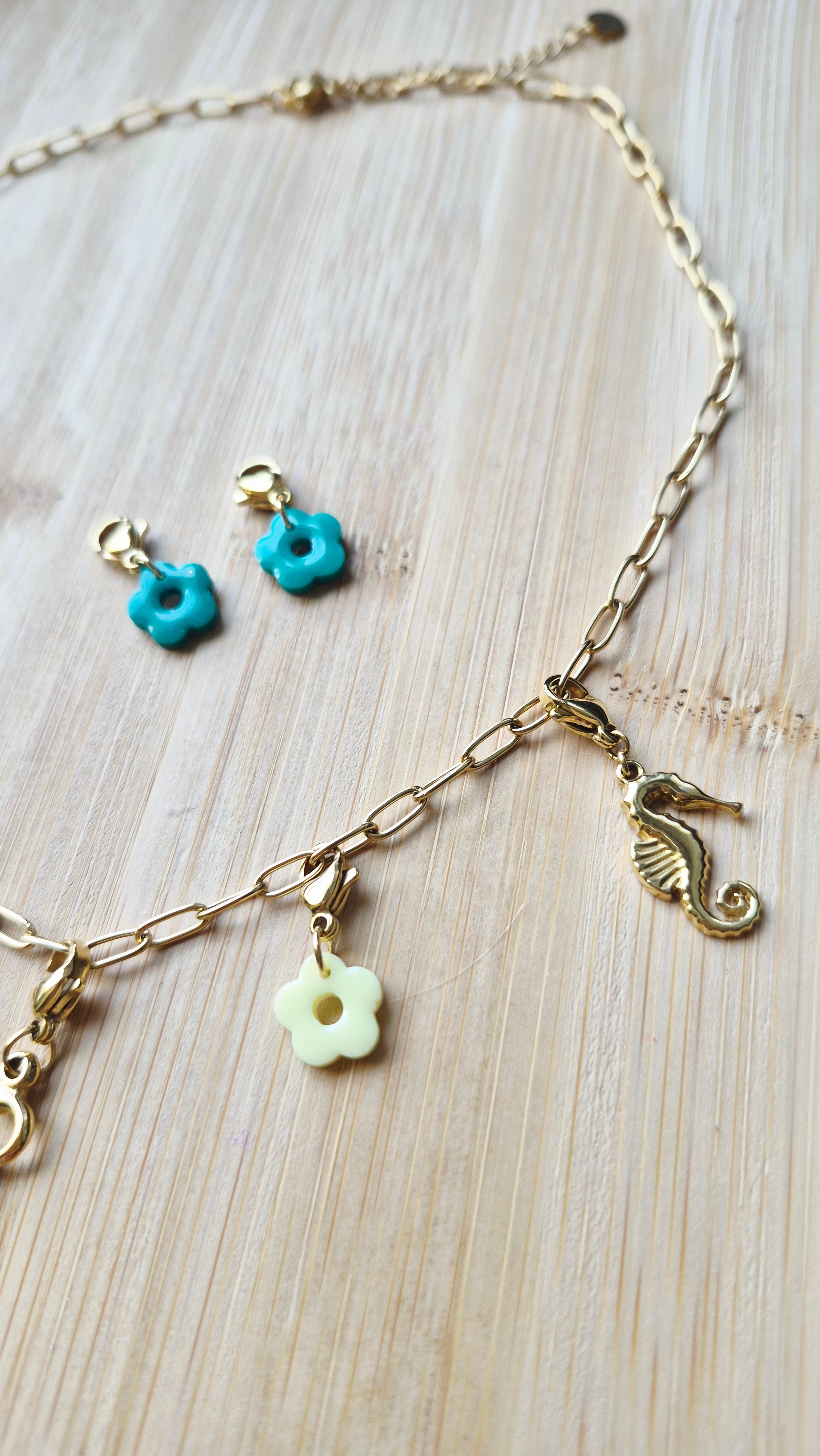 Collier charms collection évasion